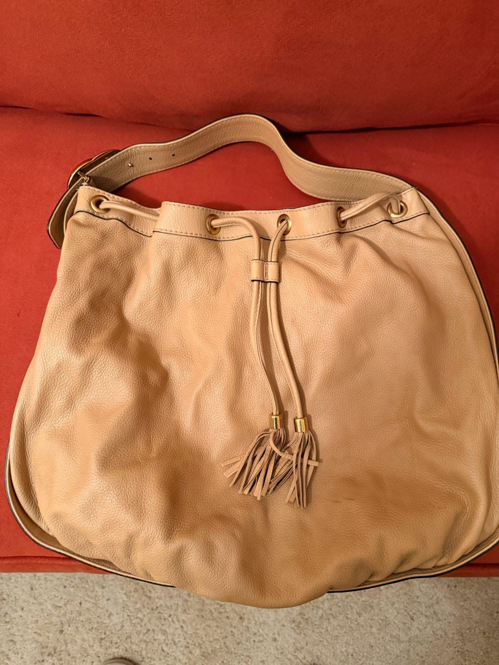 Gucci Women's Tan Leather Drawstring Shoulder Bag